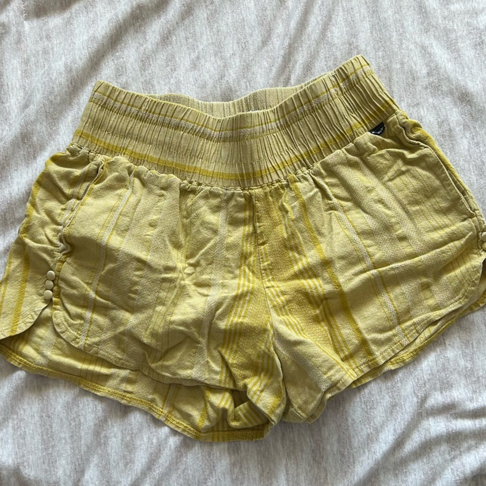 hurley yellow beach shorts